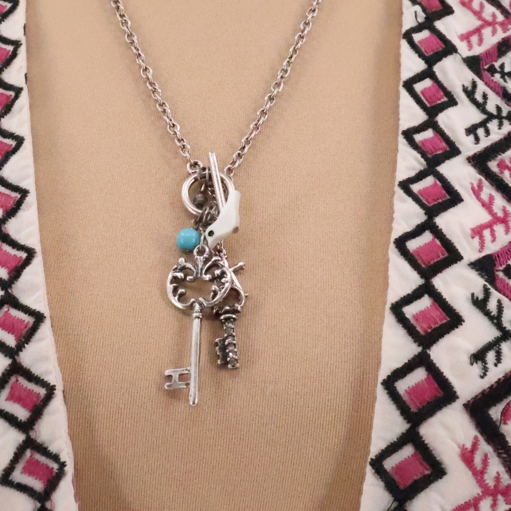 Key Charm Necklace Womens Silver Tone Boho Bird‎ Cross Layering Front Toggle